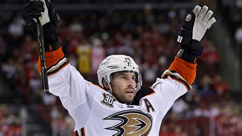 Henrique scores three as Ducks beat Devils 5-1 to snap five-game skid