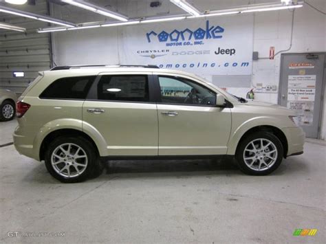 2011 White Gold Metallic Dodge Journey Crew 47005437 Photo 21