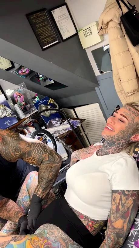 Britain S Most Tattooed Woman Gets Vagina Tattooed And Posts Intimate Footage Daily Star