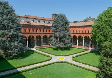 Explore Università Cattolica Del Sacro Cuore Courses