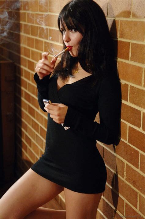 SmokingWhores Photo Gallery Porn Pics Sex Photos XXX GIFs At TNAFLIX