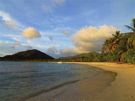 Tortola Honeymoon: Weather and Travel Guide