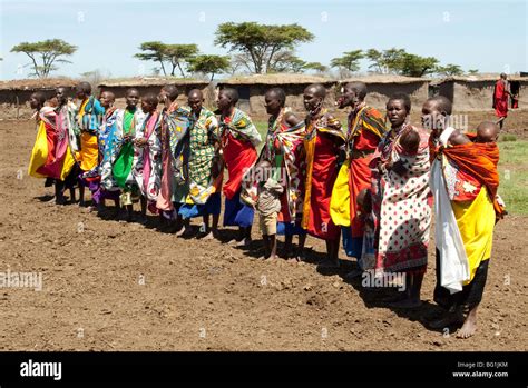 Masai mara tribe hi-res stock photography and images - Alamy