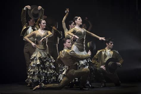 El Teatro Del Bicentenario Roberto Plasencia Salda A Recibe Al Ballet