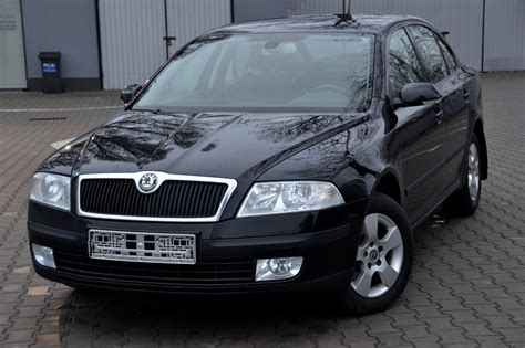 Czarna Skoda Octavia Tdi Km Oficjalne Archiwum