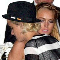 Aksi Lesbian Lindsay Lohan Di Paris