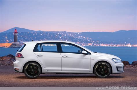 Golf Vw Golf 7 Gti Gti Side View Volkswagen Golf Mk7 Wallpapers Hd