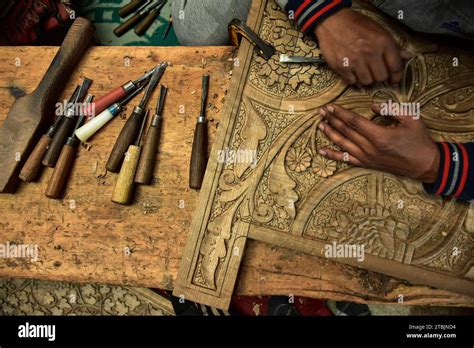 Srinagar India Th Dec A Kashmiri Artisan Carves A Handicraft