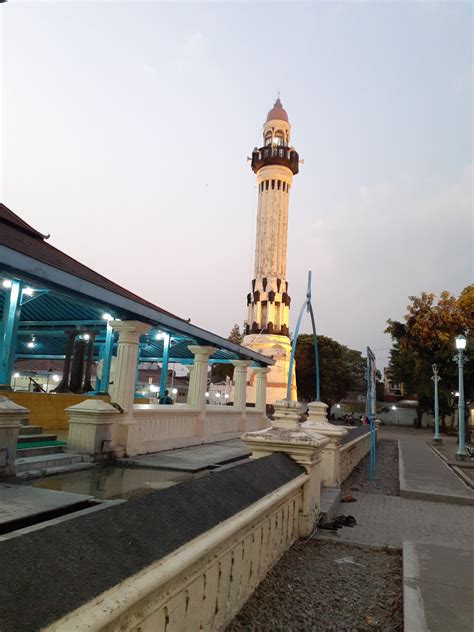 Assabica Pesona Masjid Agung Surakarta Nilai Religius Dan Sejarah