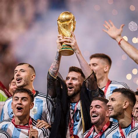 Captivating Moments: World Cup Advertisements That Stop You in Your Tracks