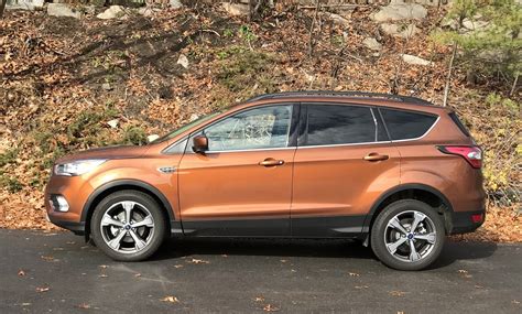 Blog Post Comparison 2017 Ford Escape Se Updated Technology