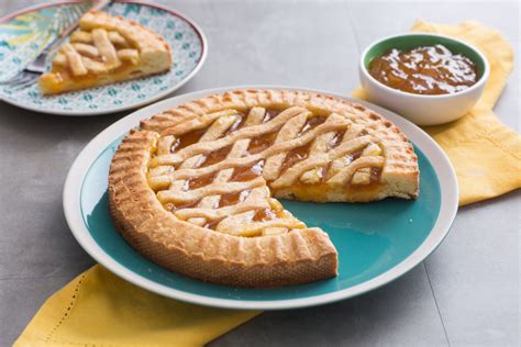 Apricot Jam Tart Italian Recipes By Giallozafferano