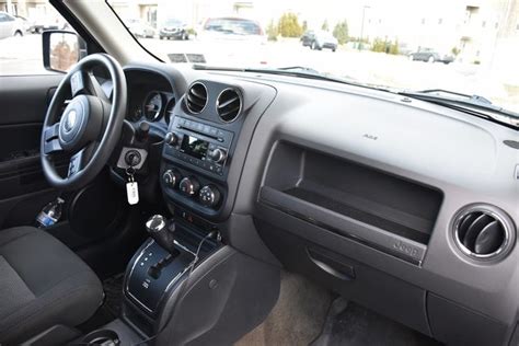 2016 Jeep Patriot Interior Pictures Cargurus