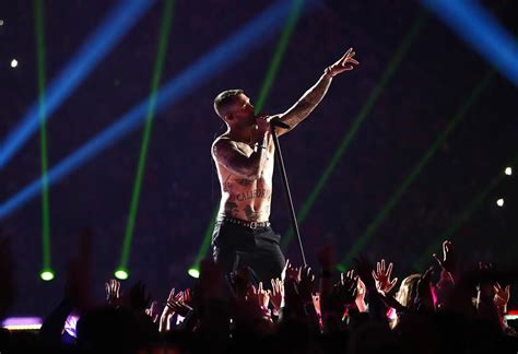 Maroon 5 anunciam concerto em Portugal SIC Notícias