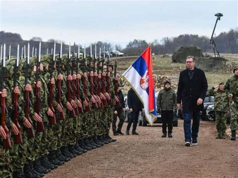 SRBIJA UVODI OBAVEZNI VOJNI ROK Do kraja mjeseca dostavit ćemo Vučiću