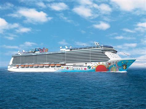 Norwegian Breakaway Photos on iCruise.com