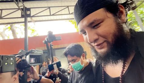 Brewokan Dan Tampak Lusuh Lihat Potret Tampilan Ammar Zoni Kini