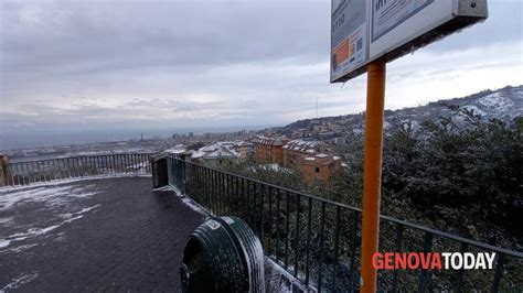 La Neve Arriva Anche A Genova Foto