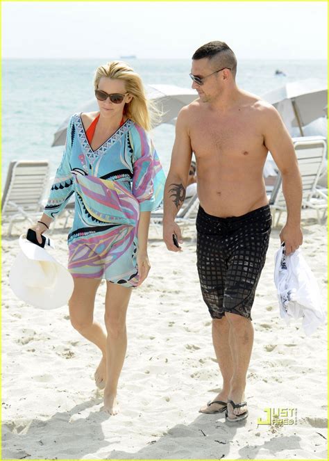 Jenny McCarthy Bikini Babe With Jason Toohey Photo 2487600 Bikini Jason Toohey Jenny