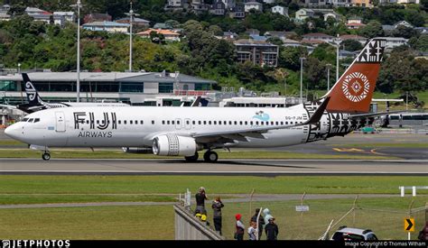 DQ FJM Boeing 737 86J Fiji Airways Thomas Witham JetPhotos