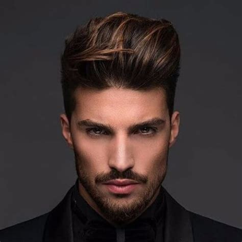 48 Best Comb Over Hairstyles and Haircuts for Men in 2022 (Style Guide)