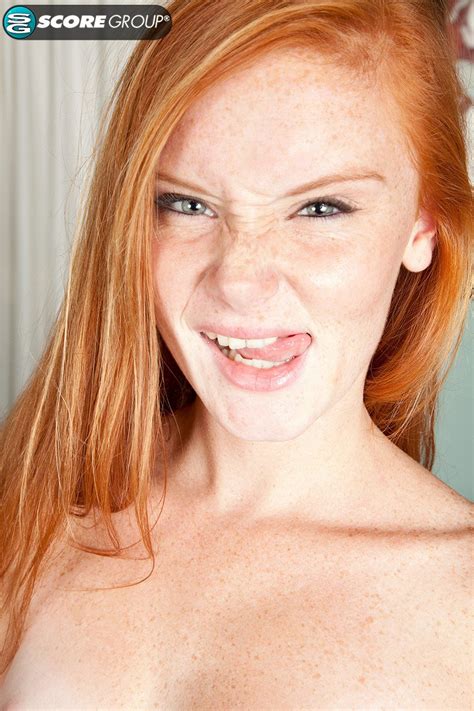 Sexy Redhead Teen Babe Alex Tanner Stripping Totally Naked 20 Photos