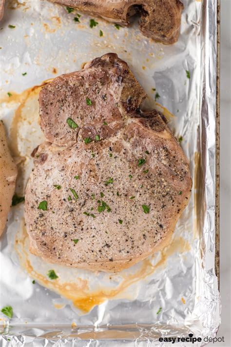 Easy Baked Pork Chops Bone In Recipes Hudgins Lectong