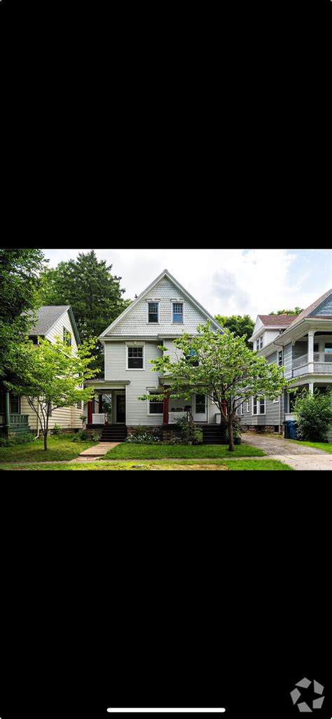 Monroe Avenue Homestead Apartments For Rent With Parking Rochester