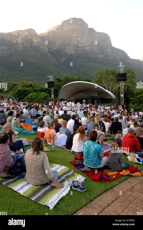 Summer Concert Hi Res Stock Photography And Images Alamy