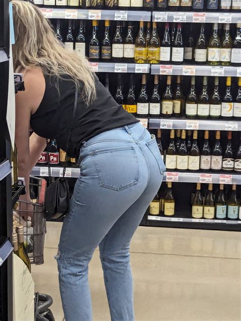 Blonde In Blue Jeans Tight Jeans Forum