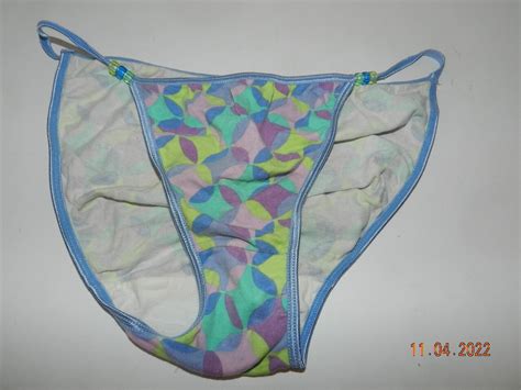 No Boundaries String Bikini Panties Size 8 Geometric Gem