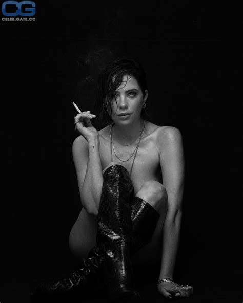 Ashley Benson Nude Pictures Onlyfans Leaks Playboy Photos Sex Scene Uncensored