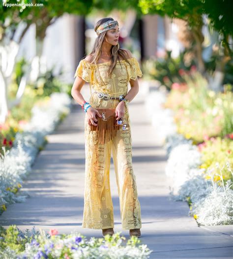 Courtney Sixx Nude OnlyFans Leaks Fappening FappeningBook