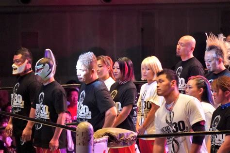 Nobu On Twitter 新崎人生30周年記念大会！ 入場式。 みちのくプロレス Senjo