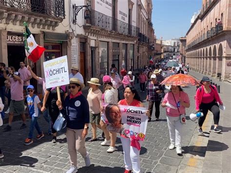 Marea Rosa Marcha En Zacatecas En Defensa De La Democracia