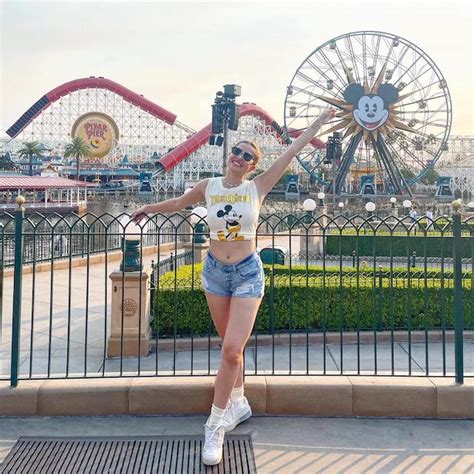 LOOK: Sue Ramirez’s Cool and Casual Outfits in California | Preview.ph