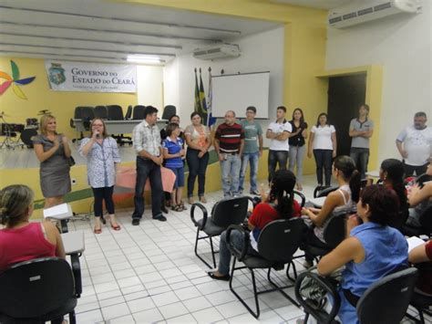 PROJETO PREPARAÇÃO RUMO A UNIVERSIDADE 2012 INICIA AULA INAUGURAL