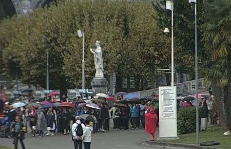 Procession Eucharistique Du Volontari Di Lourdes