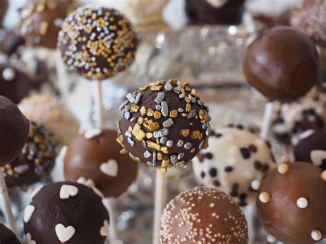 Can You Freeze Cake Pops Bzice Freezing Dictionary