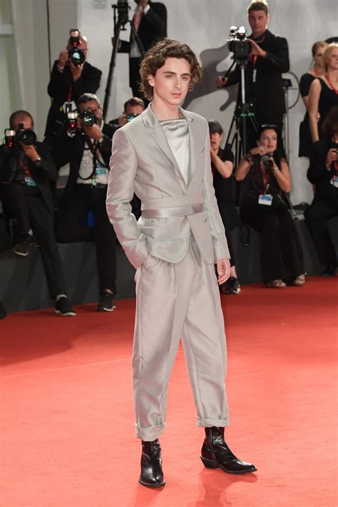 Timothee Chalamet is back in his best red carpet look yet - ICON