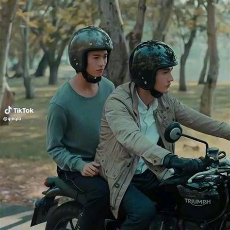 PoohPavel Blue Aesthetic Dark Pit Babe Dark Aesthetic