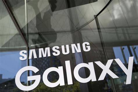 Все смартфоны серии Samsung Galaxy S10 получат экранный сканер ...