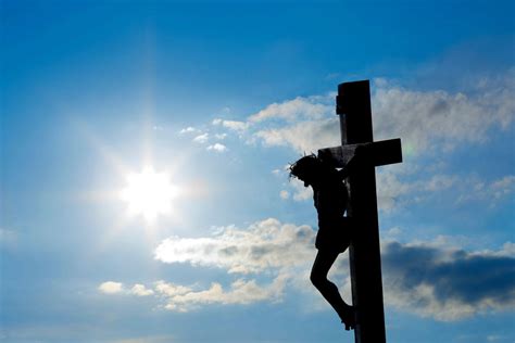 Greg Locke Recounts the Brutal Crucifixion of Christ