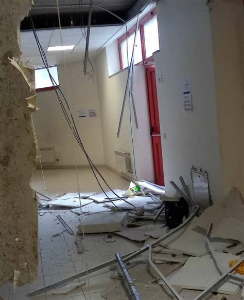 Cede Porzione Del Controsoffitto Al San Bartolomeo Di Sarzana Nessun