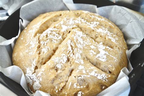 Easy No Knead Sourdough Bread Our Gabled Home Homemade Bread Easy