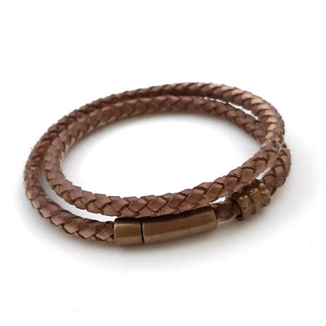 Pulseira Masculina Couro Marrom Duas Voltas Fecho Magnético