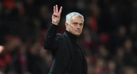 Manchester United José Mourinho La Juventus Cest Un Autre Niveau