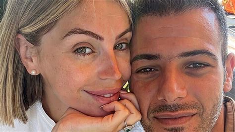 Uomini E Donne Alessia E Aldo Sono Diventati Genitori Tris Nato