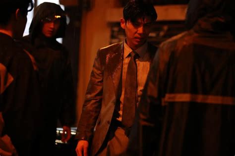 Sinopsis Review Hot Blooded Perang Geng Kriminal Dan Pengkhianatan Showpoiler