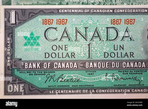 Close-up of Canadian centennial one dollar bill Stock Photo - Alamy